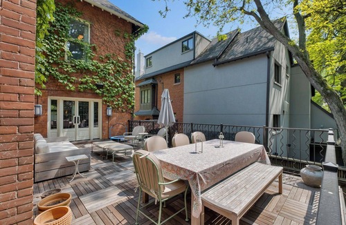 North Toronto Villa | Luxury Toronto Villa | Pool, Sauna & Rooftop Deck