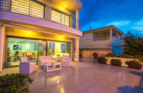 Son Serra de Marina Villa | Luxury villa in Mallorca with indoor pool