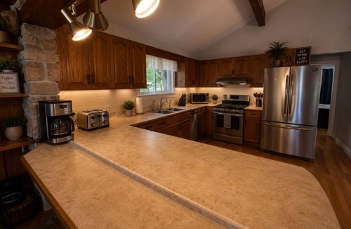 Bobcaygeon Cottage | Luxury Waterfront Estate with Swimming Pool, Hot Tub, Kayaks, Pedal Boat & Dock