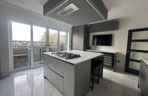 Granton House | Luxury Waterfront Retreat for Groups