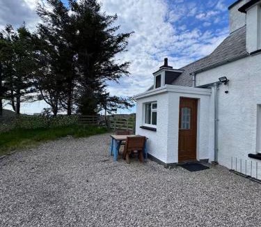 Oldshoremore Apartment | Mackenzie Cottage, Kinlochbervie