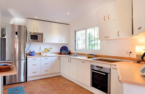 Tossa de Mar Villa | Madroños Danlux Invest. Rustic house