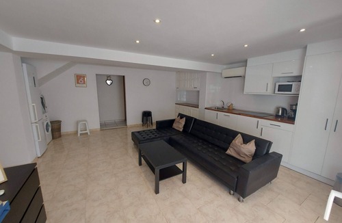 L'Escala House | Magnificent private pool villa with free wifi near the beach