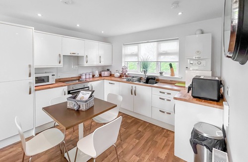 Peel Cottage | Magnolia Lodge - UK51603