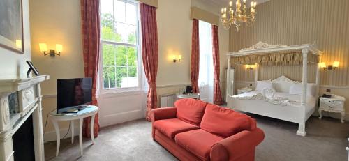 High Wych Hotel | Manor Of Groves Hotel, Golf & Health Club