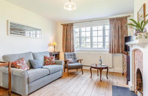Bradwell-on-Sea House | Mark Farmhouse