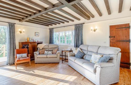 Bradwell-on-Sea House | Mark Farmhouse