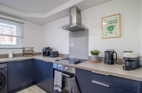 East Kilbride House | Marlie House - 3 Bedrooms East Kilbride