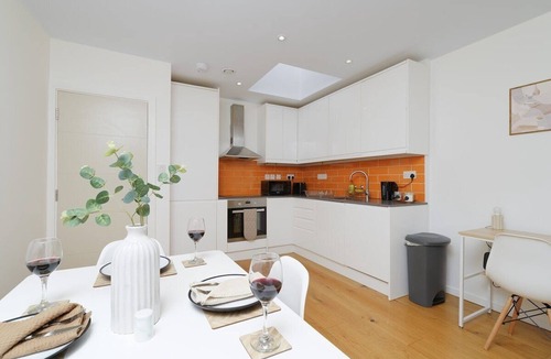Hemel Hempstead Apartment | Marlows Apartments Flat 2