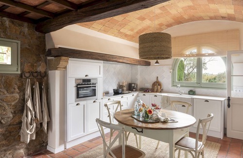 Mont-Ras Villa | Mas del Suro - Masia in the heart of Costa Brava