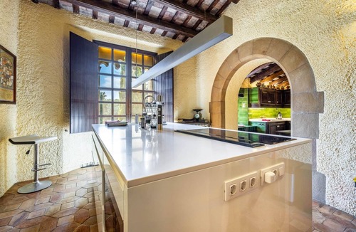 Vilademuls Villa | Mas Joanmiquel, Mas Joanmiquel - Masía del siglo XVI con bosque privado