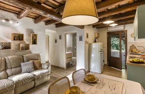Sant Marti Vell House | Masia 'El Celler - Can Bonet' with Mountain Views, Shared Pool and Wi-Fi