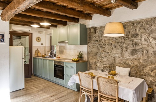 Sant Marti Vell House | Masia 'El Celler - Can Bonet' with Mountain Views, Shared Pool and Wi-Fi