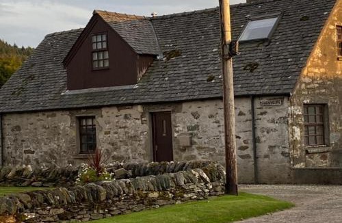Lochgilphead House | Mawenyoupe