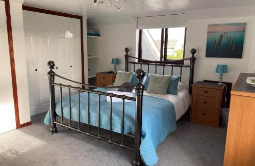 Camborne Bed & Breakfast | Meadowview Cottage, St Ives View