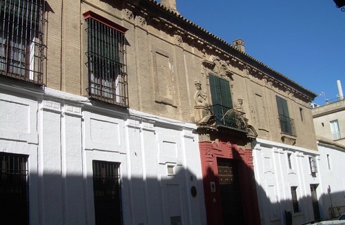 Alameda Apartment | Medina Apartment with Garage 3 pax historic district