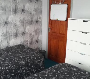 Clacton-on-Sea House | medium sized room in my bungalow