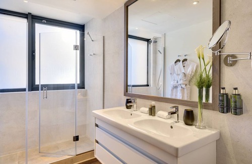 Castellana Hotel | Melia Madrid Serrano