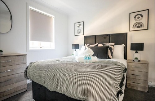 Kincardine Apartment | Mercer Apartment