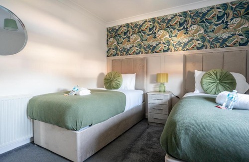 Kincardine Apartment | Mercer Apartment
