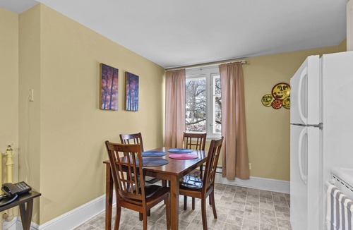 Waterford Valley Apartment | Midstream Modern 2BR Wi-Fi Parking