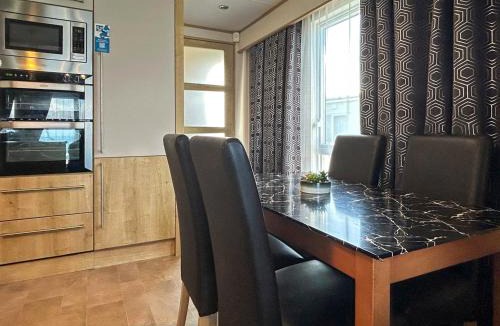 Ayr House | Millars Caravan