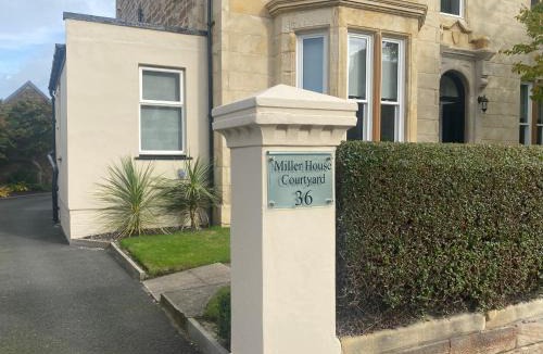 Ayr House | Miller House Courtyard
