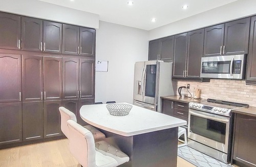 Churchill Meadows House | Mississauga Home Away from Home - 20 Mins from Airport