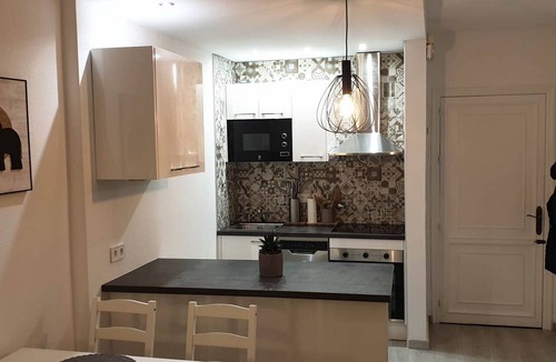 Torreblanca Apartment | Modern 1 Bed Seafront Apt Los Boliches