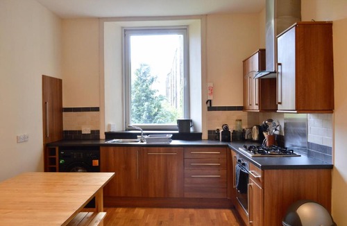Dalry Apartment | Modern 2 Bedroom Dalry Apartment