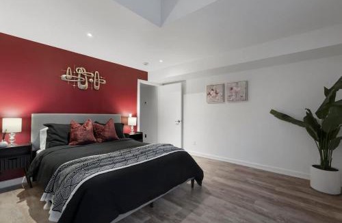 Downtown Apartment | Modern 2-Bedroom & Den Near the Falls Parking Included Sleeps 6