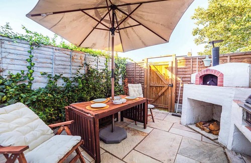 Tottenham House | Modern 2BDR Terrace with Garden in Tottenham