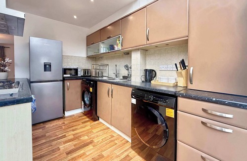 North Stifford House | Modern 3BDR Family House in North Stifford