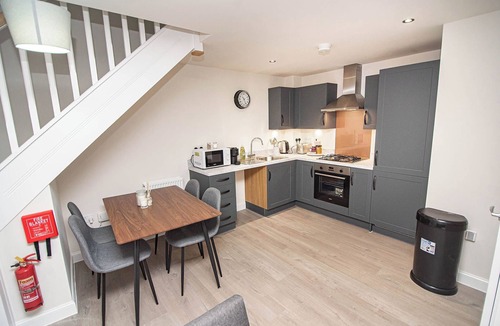 Doncaster House | Modern and Newly elegantly furnished luxury home that guarantees maximum comfort
