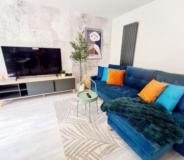 Dalmarnock Apartment | Modern Apartment - FREE parking