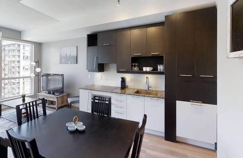 Scarborough Apartment | Modern Central Studio Condo in DT Toronto