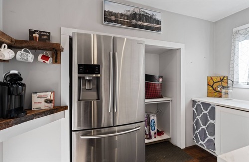 Ivanhoe House | Modern & Charming A-Frame