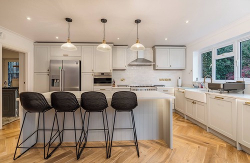 Radlett House | Modern Cosy Home w/Stylish Interior – Pass the Keys