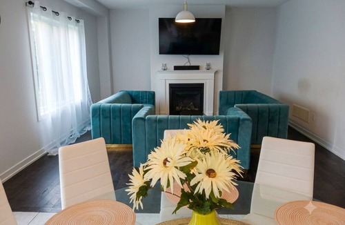 Simcoe House | Modern family home near Port Dover