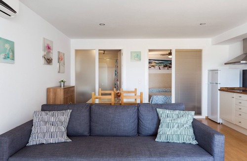 Conil de la Frontera City Center Apartment | Modern Holiday Apartment "Prado" with Sea View and Air Conditioning