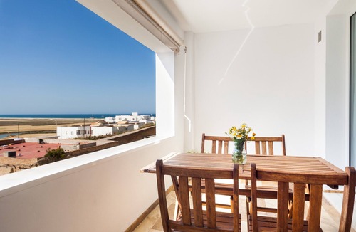 Conil de la Frontera City Center Apartment | Modern Holiday Apartment "Prado" with Sea View and Air Conditioning