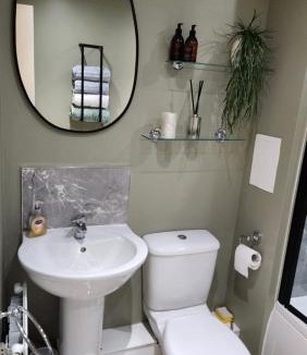 Gorgie House | Modern Room in a Shared Flat near Haymarket
