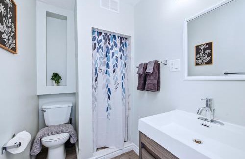 Lowertown Apartment | Modern Studio by ByWard Market & Rideau Centre