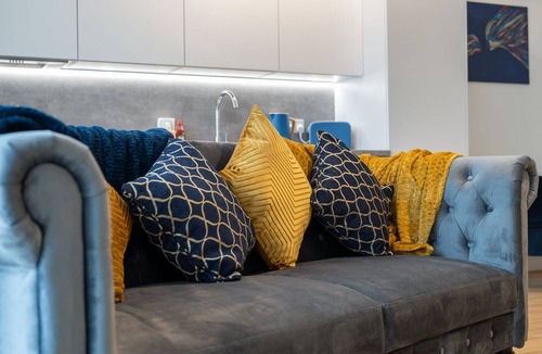 Potters Bar Apartment | Modern stylish 2 bed in Potters Bar
