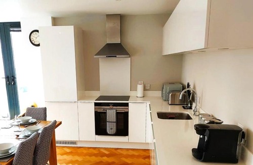 Great Baddow Apartment | Modern Town Centre Apartment