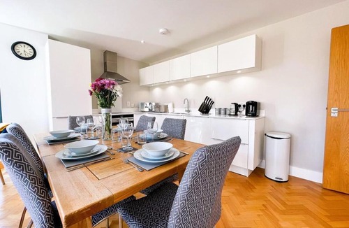 Great Baddow Apartment | Modern Town Centre Apartment