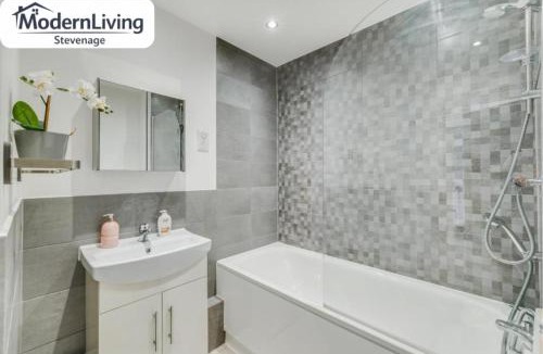 Stevenage Apartment | ModernLiving Stevenage 1 Bedroom Apartment Town Centre Sleeps 4