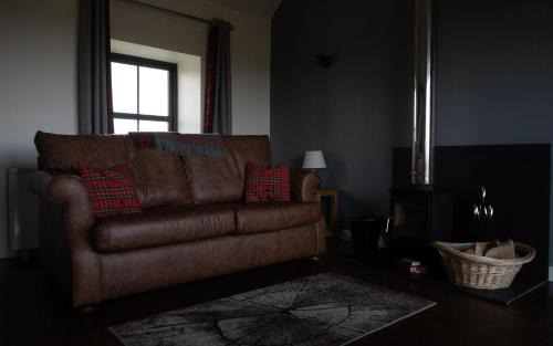 Bornesketaig Cabin | Monkstadt 1745 Restaurant with Rooms