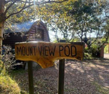 Lochinver Ski Chalet | Mountain view pod