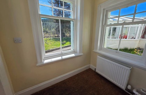 Mainland Apartment | Mountain View - Sleeps 4 - Garden - Pet Friendly